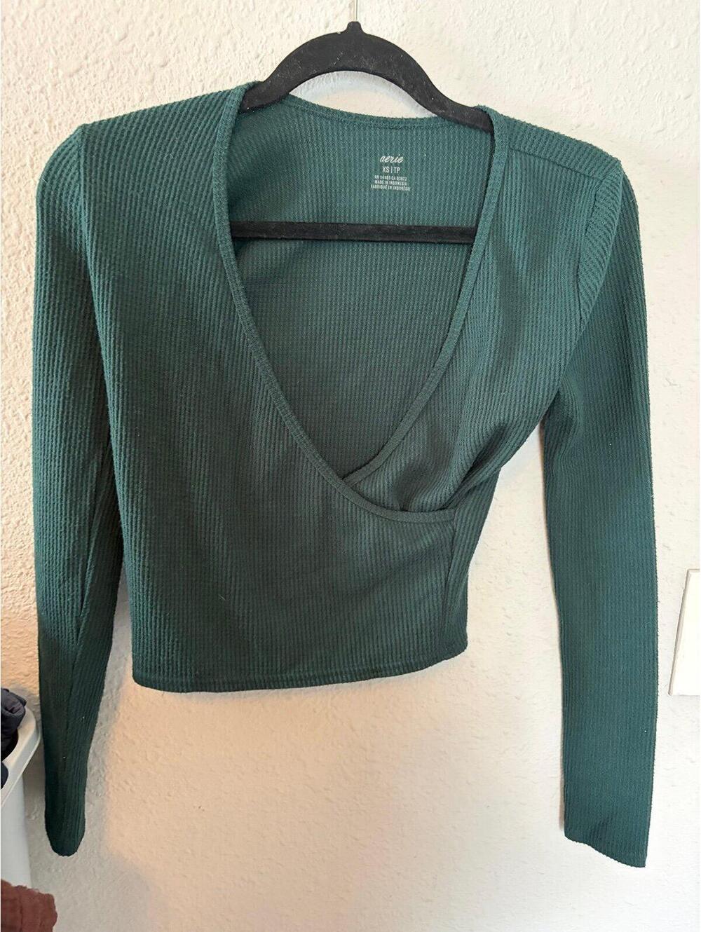 Aerie green cross front cropped long sleeve waffle knit size XS